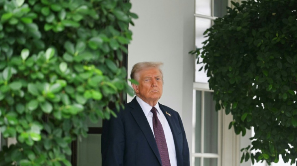 Trump se reúne con los demócratas para intentar evitar el cierre del gobierno