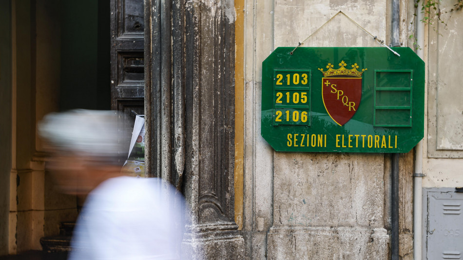 Il governo valuta di rimettersi all'Aula sui sub-emendamenti sulle preferenze