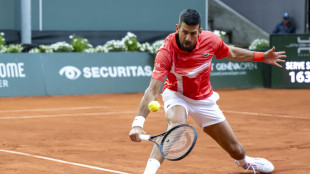 A Ginevra Djokovic batte Arnaldi ed é in semifinale