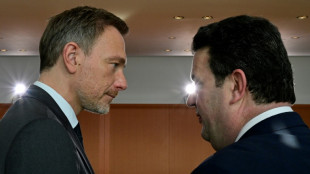 Sozial-Moratorium f&uuml;r Wehrausgaben: Lindner sorgt mit Vorsto&szlig; f&uuml;r Kritik in 'Ampel'