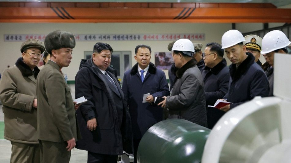 Kim visita submarinos de propulsi&oacute;n nuclear mientras Putin elogia su alianza "inquebrantable"