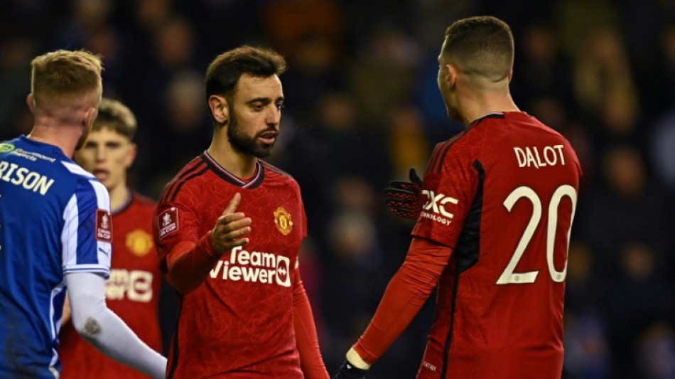 Manchester United vence em sua visita ao Wigan e avan&ccedil;a na Copa da Inglaterra