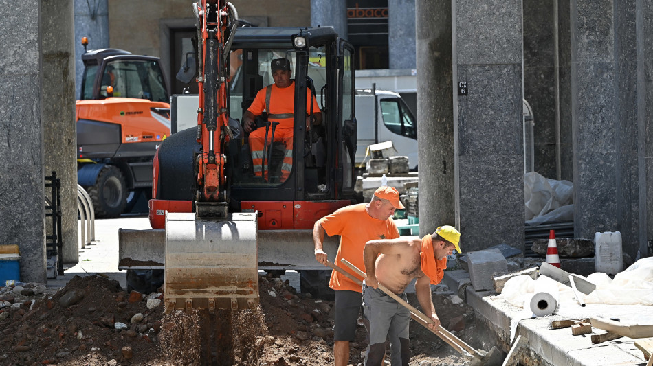 Istat, ad agosto 514mila occupati over 50 in più sull'anno