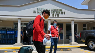 EUA realiza primeiro voo de 'autodeportação' de imigrantes