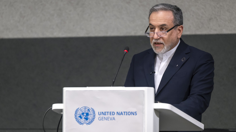 Teheran, 'azioni difensive da paesi europei sarebbero un atto di guerra'