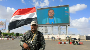 Huthis reportam oito mortos e 142 feridos em ataques de Israel