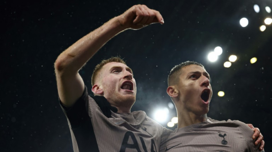 Tottenham arranca empate no fim contra City (3-3), que cede 2&ordm; lugar ao Liverpool