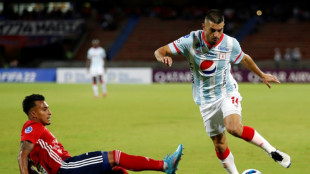 El espa&ntilde;ol Iago Falque abandona el Am&eacute;rica de Colombia espantado por un ataque armado