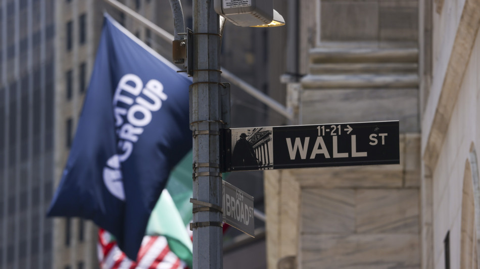 Wall Street recupera, Dj -0,04%, Nasdaq +0,13%