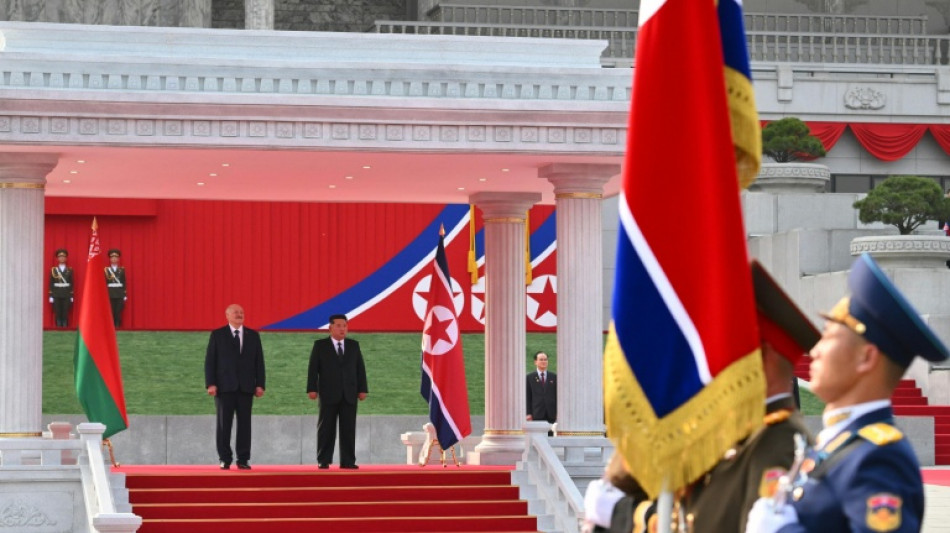 El l&iacute;der de Bielorrusia visita Corea del Norte por primera vez