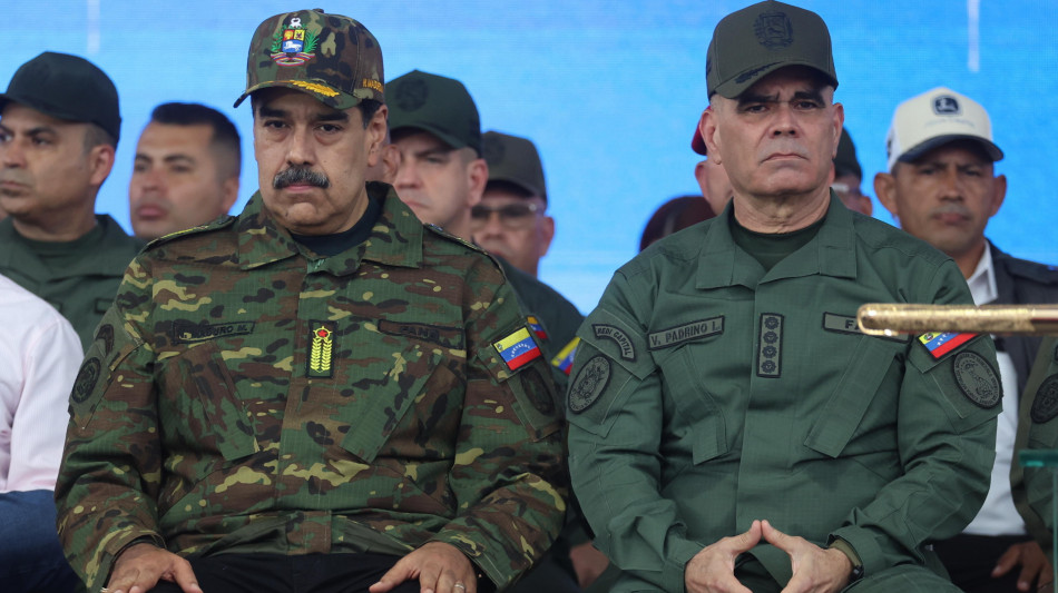 Ministro Difesa di Caracas, 'riconosciamo la presidenza di Rodriguez'