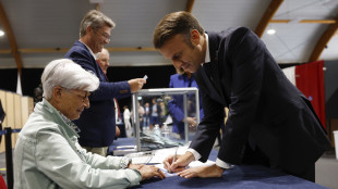 Eliseo, Macron non parler&agrave; questa sera