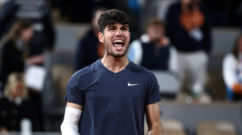 Alcaraz vence Korda e vai &agrave;s oitavas de Roland Garros