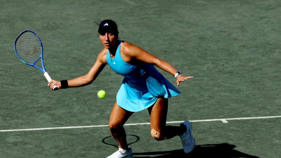 Defending champ Pegula wins WTA Charleston opener