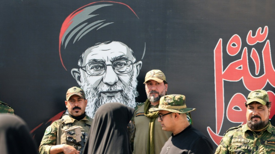 Restos do ex-l&iacute;der iraniano Khamenei chegam ao Iraque para prociss&atilde;o por santu&aacute;rios xiitas