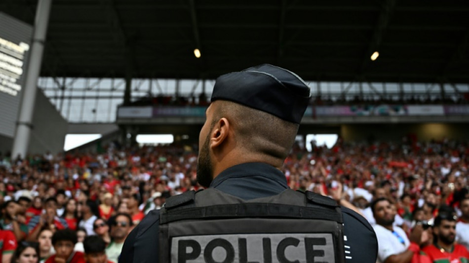 Football: plus de 500 interpellations en marge des matches depuis le d&eacute;but de la saison