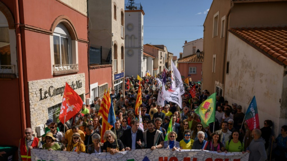 Des milliers de manifestants contre un projet de golf dans les Pyr&eacute;n&eacute;es-Orientales