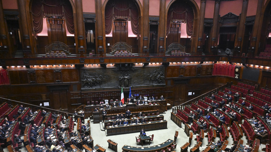 In Aula alla Camera massiccia presenza di FdI, numerose assenze tra FI e Lega