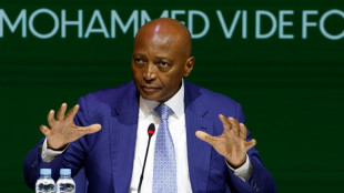 Presidente da CAF recha&ccedil;a acusa&ccedil;&otilde;es de corrup&ccedil;&atilde;o feitas pelo Senegal