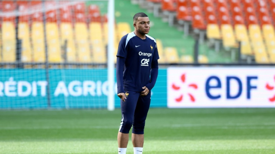 Real Madrid iniciar&aacute; vendas de camisas de Mbapp&eacute; em julho