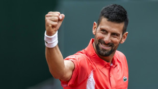Djokovic vence na estreia em Genebra e consegue 1ª vitória do ano no saibro