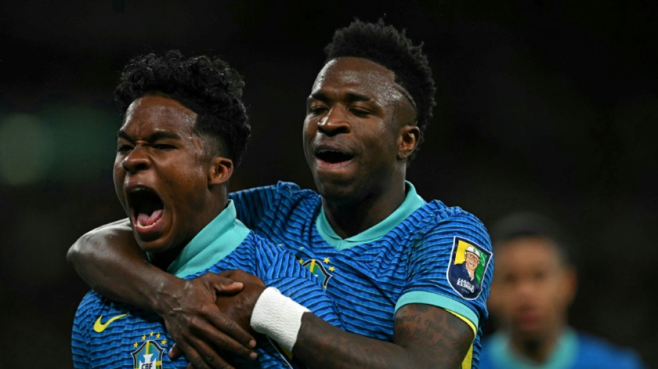 Brilhando na Europa, jovens talentos pedem passagem na Copa Am&eacute;rica