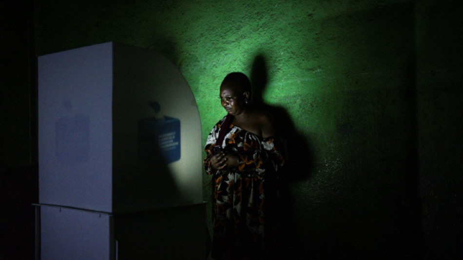Au lendemain d'&eacute;lections chaotiques, deuxi&egrave;me jour de vote en RDC