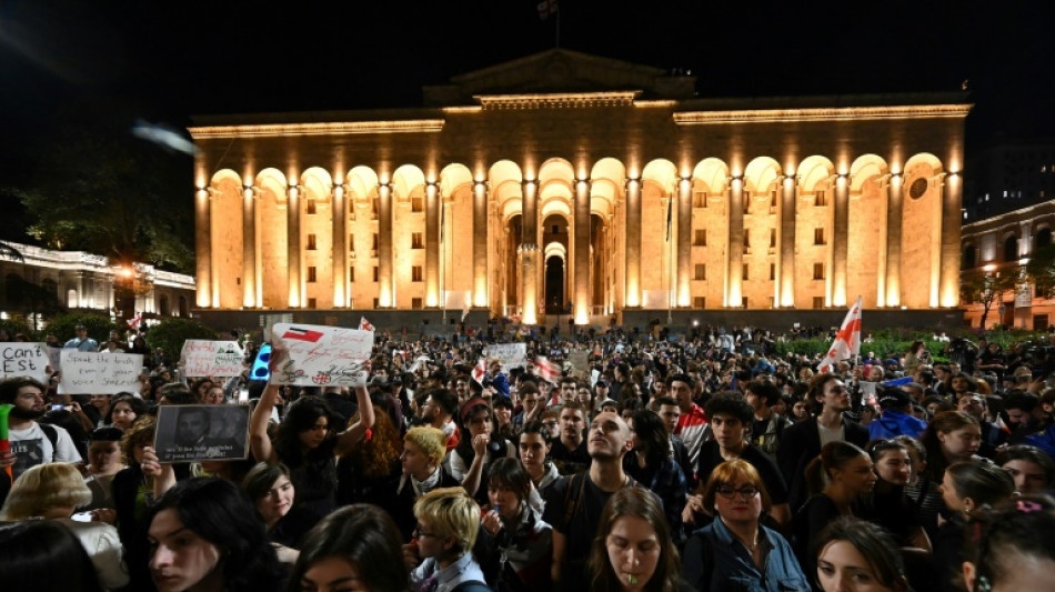Hunderte junge Menschen bei pro-europ&auml;ischer Demonstration in Georgien