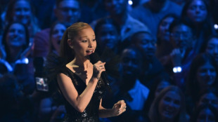 Mann bedrängt Ariana Grande bei Filmpremiere in Singapur