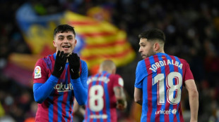 Pedri masterclass sees off Sevilla and sends Barca second