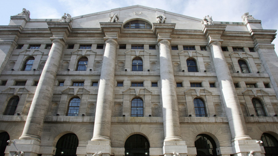 Borsa: Milano in rialzo con le banche, in luce Prysmian