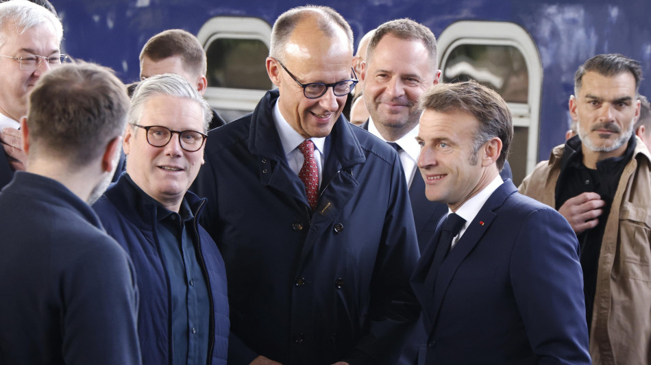 Merz,sanzioni più dure a Mosca se rifiuta cessate il fuoco