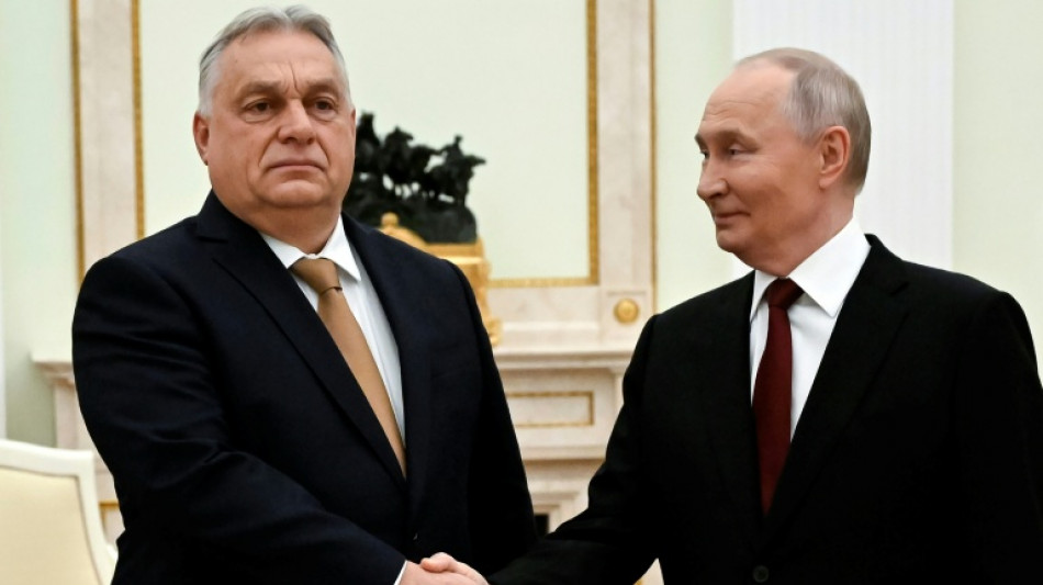 Orban defies EU by promising Putin to keep buying Russian oil 