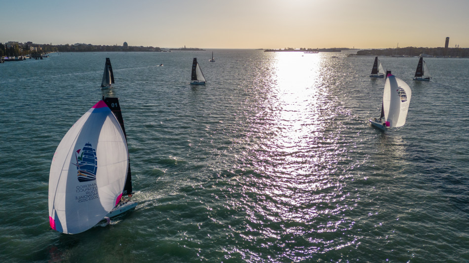 Al via da Venezia la 5&ordf; edizione del Nastro Rosa Tour