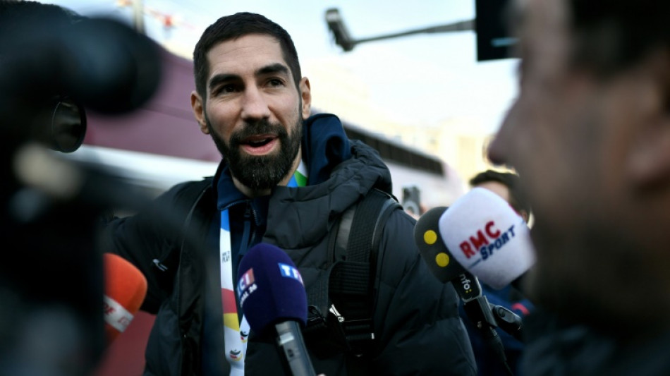 Hand: les Bleus dor&eacute;s de l'Euro accueillis en h&eacute;ros