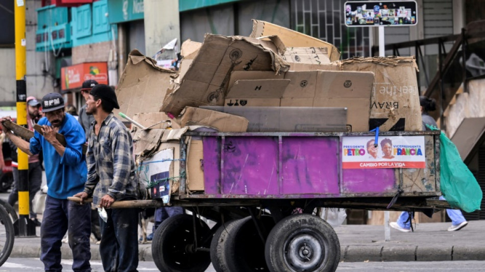 Colombians vote in high stakes presidential runoff