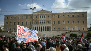 Grèce: les députés se prononcent sur la possibilité d'une journée de travail de 13 heures
