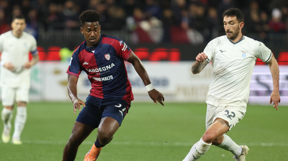 Attaccante del Cagliari Trepy rischia di annegare, &egrave; in terapia intensiva