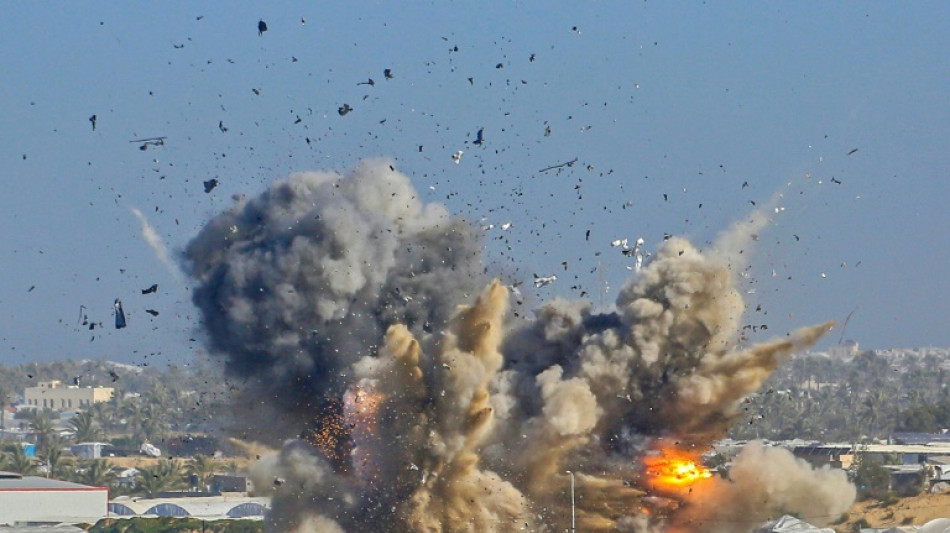 Ataques israel&iacute;es en Gaza causan 32 muertos