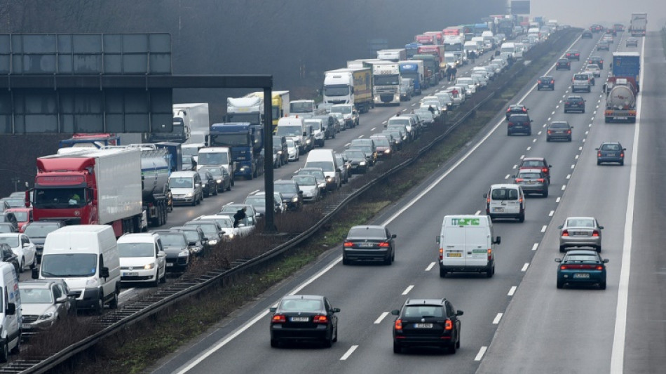Baugewerbe fordert Planungsbeschleunigung f&uuml;r Schiene und Stra&szlig;e 