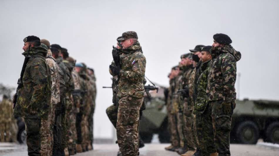 Kabinett beschlie&szlig;t Verl&auml;ngerung von Bundeswehr-Einsatz im Kosovo