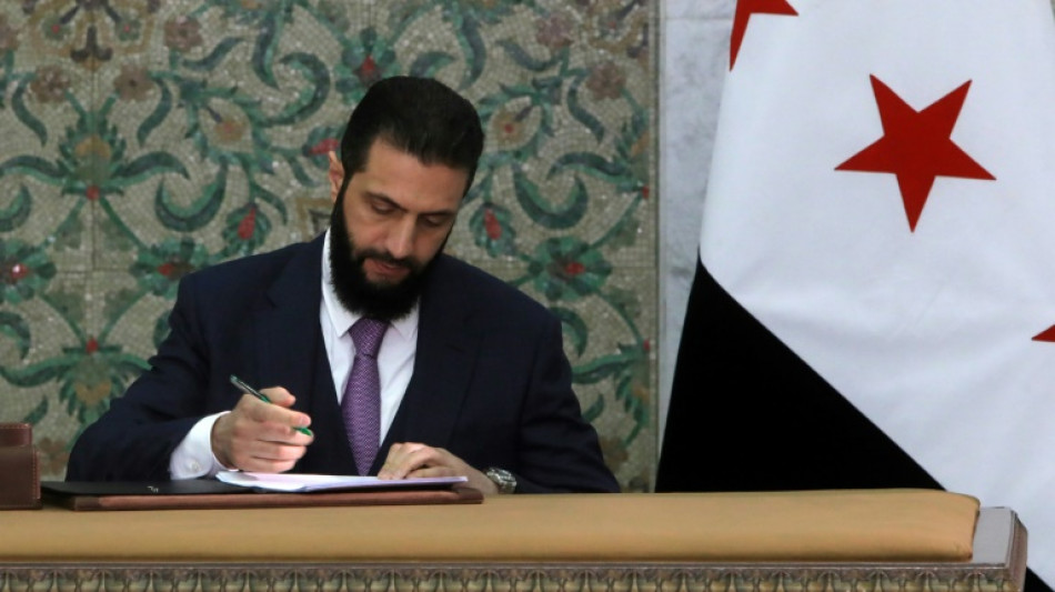 Syrischer &Uuml;bergangspr&auml;sident al-Scharaa unterzeichnet Verfassungserkl&auml;rung