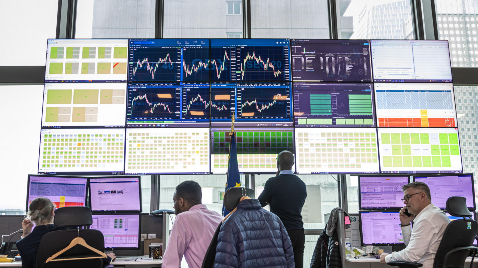 Borsa: Europa debole nel finale con le banche, Milano -0,5%