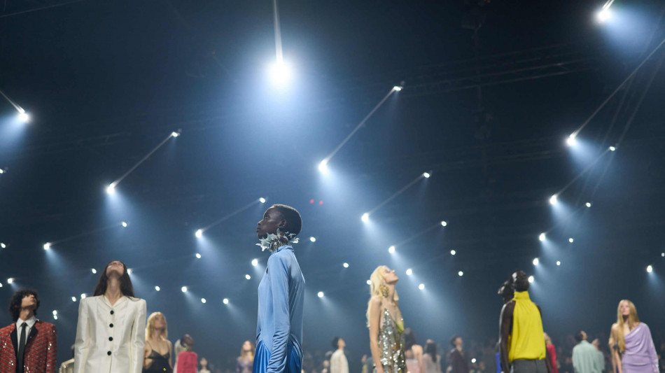 Le lucciole di Alessandro Michele sfilano da Valentino