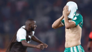 Arg&eacute;lia e Gana s&atilde;o eliminadas da Copa Africana; Camar&otilde;es e Senegal  avan&ccedil;am