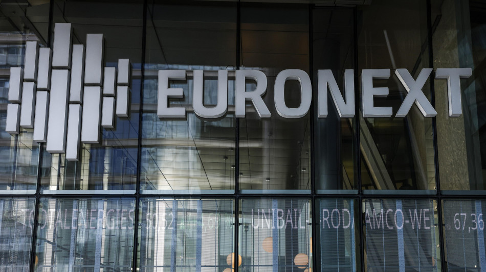 Borsa: l'Europa resta fiacca dopo Wall Street, Milano -0,5%