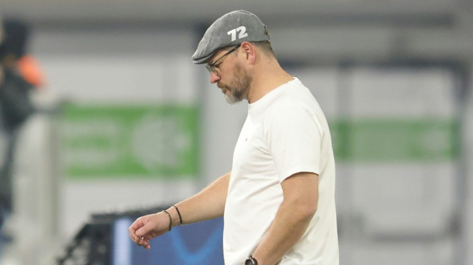 2. Liga: St. Pauli marschiert, D&auml;mpfer f&uuml;r HSV und Schalke