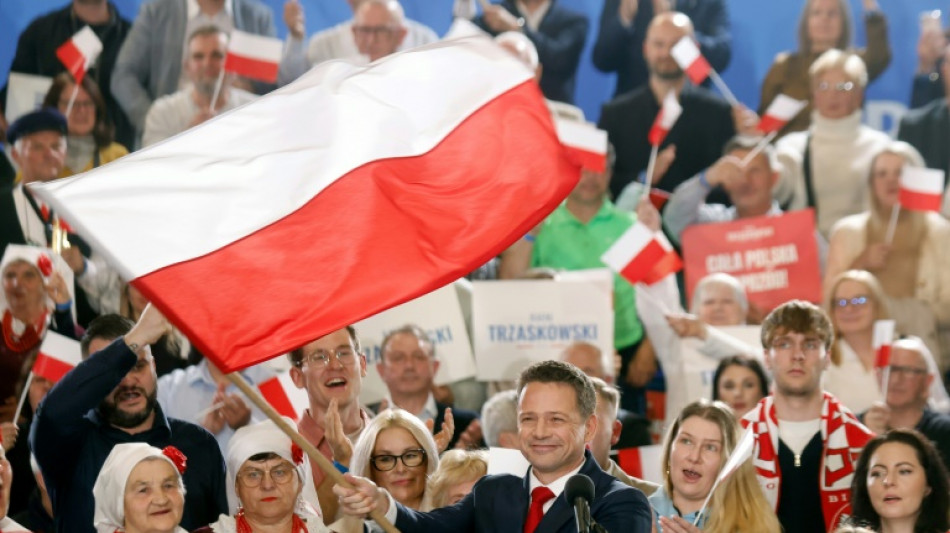 Pologne: le candidat pro-européen et nationaliste s'affronteront au 2e tour de la présidentielle