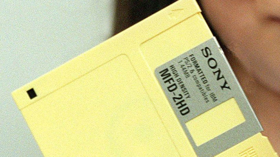 Fax und Telefonzelle Kindern meist unbekannt - daf&uuml;r kennen sie Alexa und Siri