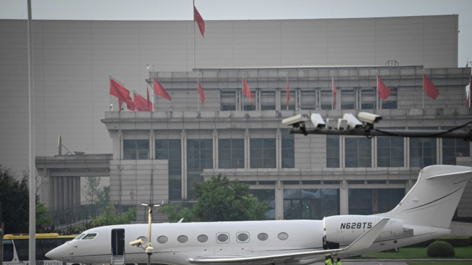 Musk k&uuml;ndigt auf China-Reise die Ausweitung seiner Gesch&auml;fte in dem Land an